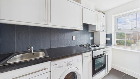 2 bedroom flat to rent - Photo 5