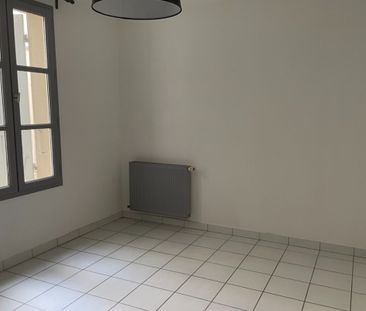 Appartement F3 au rez de chaussée à louer à SAINT VALLIER - Photo 3