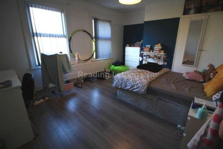 7 bedroom terraced house to rent - Photo 4