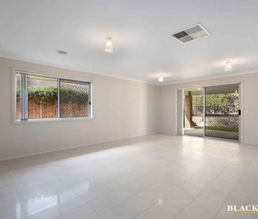 Crace Family Home - Photo 1