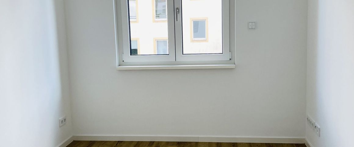 Erstbezug im Between16: Zwei Balkone und viel Licht! - Foto 1