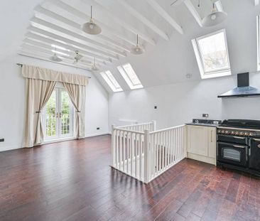 2 bedroom end of terrace house to rent - Photo 2