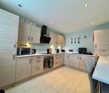2 bedroom semi-detached house to rent - Photo 4