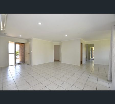 7 Finbay Avenue, Avoca, Qld 4670 - Photo 4