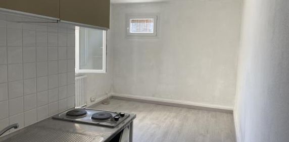 Appartement 1 pièce à Bruyères - Photo 2