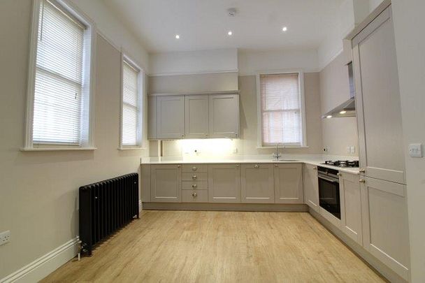 One Bedroom Apartment To Let in Belgrove Place - Photo 1