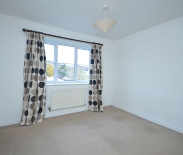 3 bedroom detached house - Photo 5