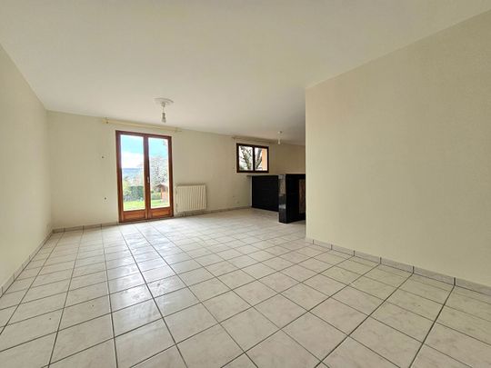 Location Maison 6 pièces 120m² LA ROCHE BLANCHE 63670 - Photo 1