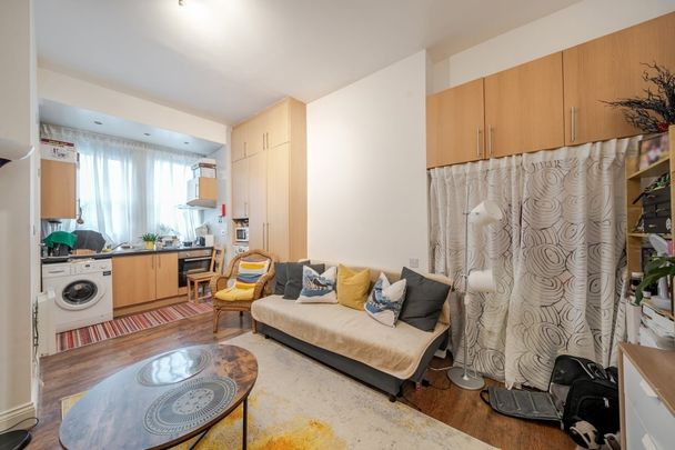 flat to rent - Photo 1