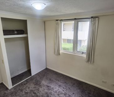 UNFURNISHED TWO BEDROOM & TWO BATHROOM UNIT WITH CITY VIEWS - Photo 5