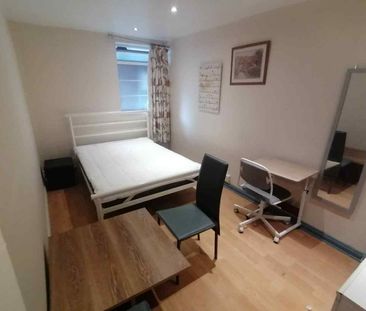 West Kensington Court A Room A Room C Room B - Photo 1