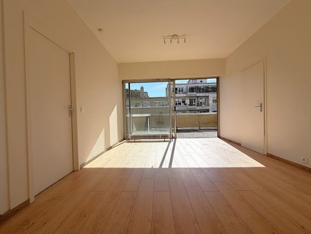 Appartement - te huur - foto 2