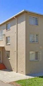 Spacious Ground Floor Unit - Photo 4