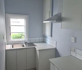 Fully refurbished - new kitchen & bathroom - Photo 6