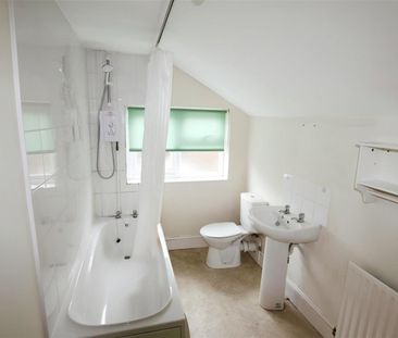 2 Bedroom House to Rent in Nene View, Irthlingborough, Northants, NN9 - Photo 4