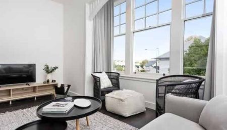 High Spec, fully furnished - Photo 2