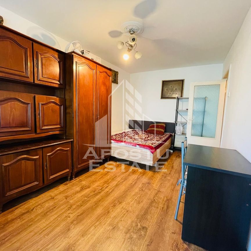 Apartament 1 camera/Podgoria/Vedere Panoramica la Bazinul de Inot - Fotografie 1