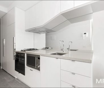 Furnished chic living in the heart of CBD - Photo 5