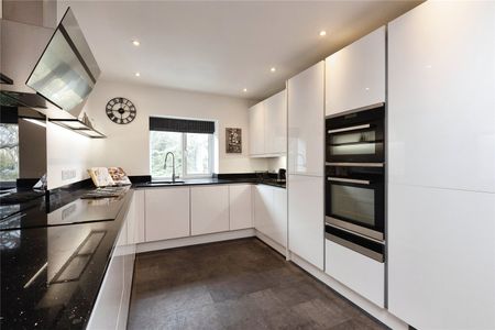 2 bedroom apartment to rent Polefield House, Hatherley Road, Cheltenham, GL51 - Photo 3