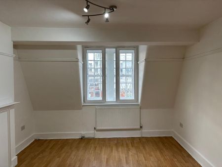 2 Bed Flat, Tooting High Street, SW17 - Photo 5