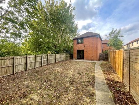 2 bedroom detached house to rent - Photo 4