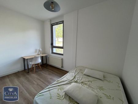 Location Appartement 1 pièce 10m² CHANGE 53810 - Photo 2