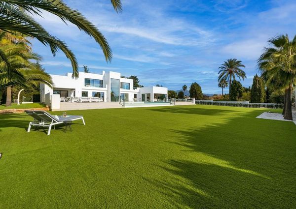 Luxury Villa for rent in Estepona, Spain