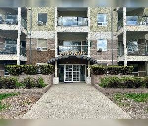 2 Bed 2 Bath Penthouse Suite For Rent Oliver Edmonton - Photo 4