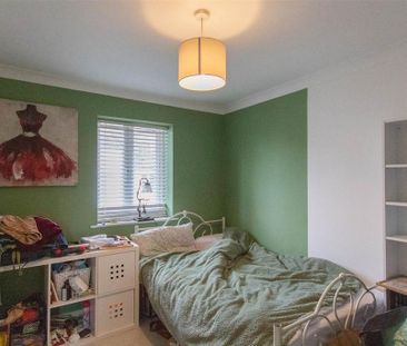 3 bedroom detached house to rent - Photo 3