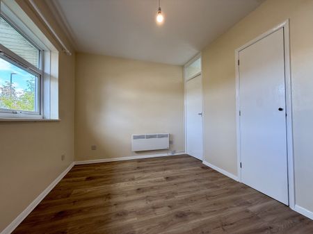 St. Clares Gardens, Bognor Regis - Photo 5