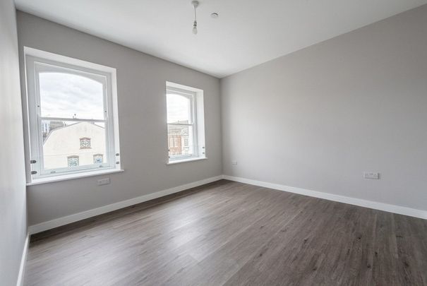 Sutton Court Road - Photo 1