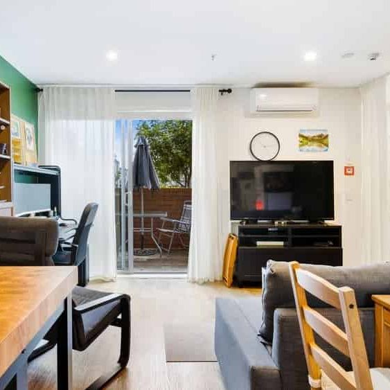 Modern & Stylish Living in the Heart of Hobsonville Point - Photo 1