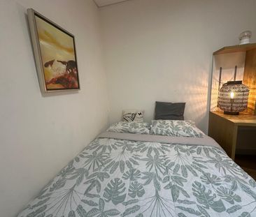 North Melbourne - Photo 4