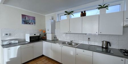 Appartement te huur in Assebroek voor € 830 met 2 slaapkamers - Photo 2