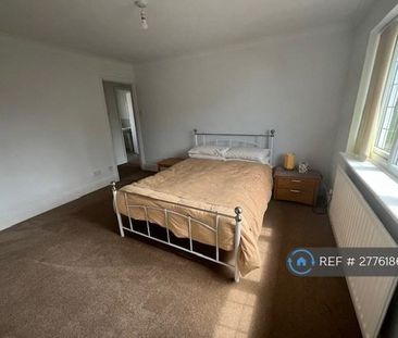 5 bedroom detached house to rent - Photo 4