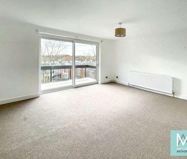 Grand Avenue, Worthing, BN11 - Photo 2