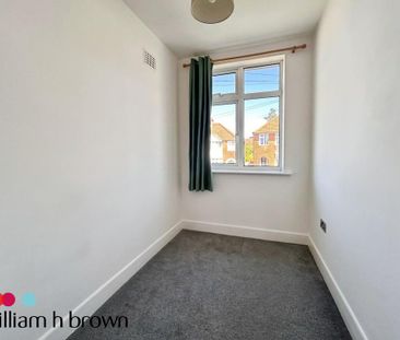 3 bedroom semi-detached house to rent - Photo 3