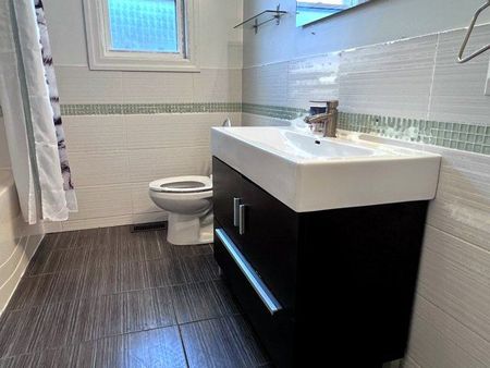 For Lease - 109 Flora Drive, Toronto, Ontario - Photo 4