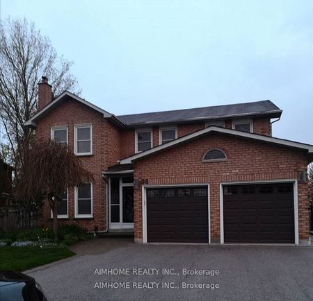 For Lease - 98 Keffer Circle, Newmarket, Ontario - Photo 3