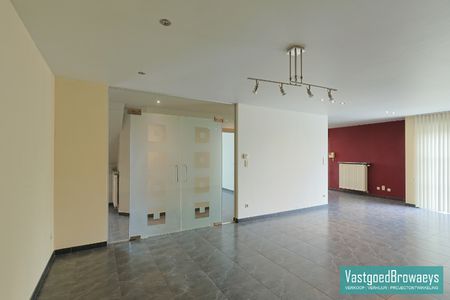 Instapklaar appartement met 3 slaapkamers en terras in hartje Zwalm - Photo 5