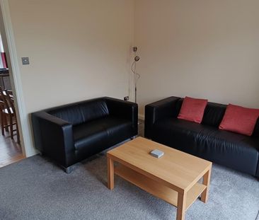 4 bedroom House To Let - Photo 1