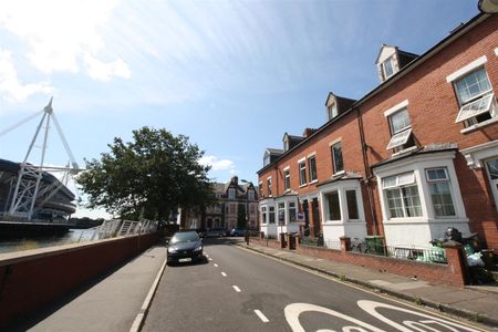 Coldstream Terrace, Riverside - Photo 4