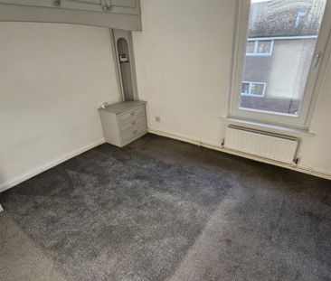 2 bed Apartment - To Let - Photo 1