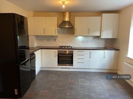 2 bedroom flat to rent - Photo 4