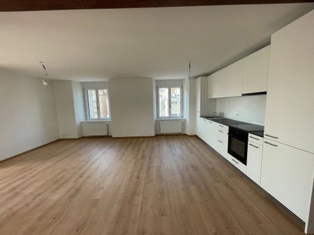 2.5 Zimmer, 102 m², 3. Stock - Photo 5