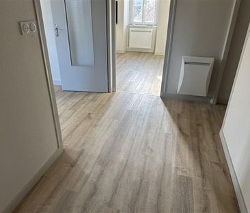 Location Appartement 4 pièces 75m² DUNIERES 43220 - Photo 5