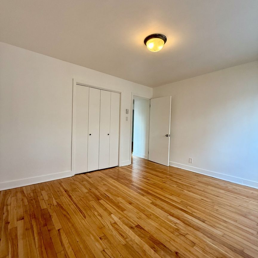 Av. Ekers, H3S 1E2, Montréal - Photo 1