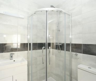 Surrey House, Hersham Village - Photo 1