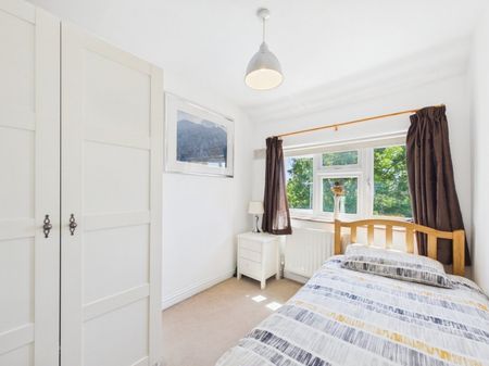 Durham Road, Feltham,TW14 - Photo 3