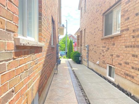 For Lease - 3317 Weatherford Road Unit# Bsmt, Mississauga, Ontario - Photo 3